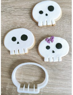 Cortador calavera con dientes