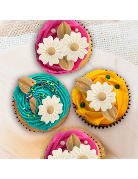 Flores Blancas y Hojas Doradas de Oblea