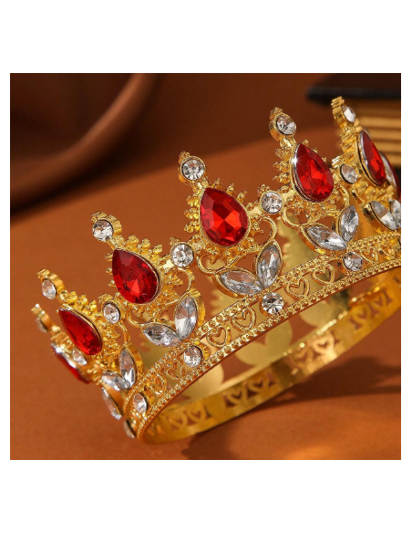 Corona Metálica Dorada con Piedras Rojas