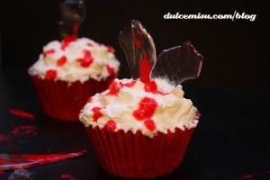 Cupcakes-red-velvet-Halloween-(42)