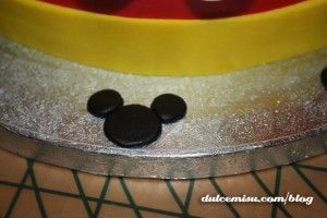 Tarta-Mickey-Mouse-de-fondant-(18)