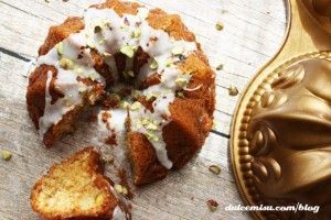 mini-bundt-cake-chocolate-blanco-y-pistachos-15-copia